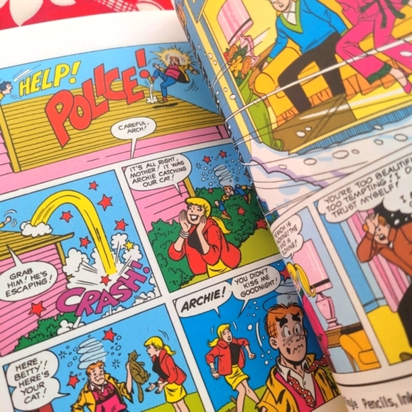 Betty and Me Graphic Novel Archie Comics Volume 1 Veronica 1st Edition Paperback - Picture 6 of 9